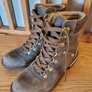 Kodiak Surrey Boots
